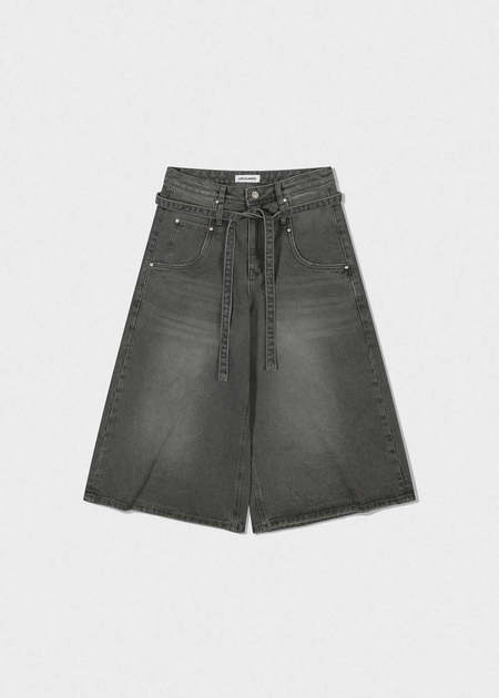 ★E.B.M★ Basic Belted Bermuda Pants EMO5WPT100 LOW CLASSIC BERMUDA PANTS - black | Garmentory