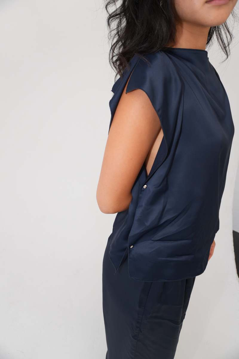 トップス Baserange clavo dress XS Clavo Dress in Blue Black | Ecovero satin | en | Baserange