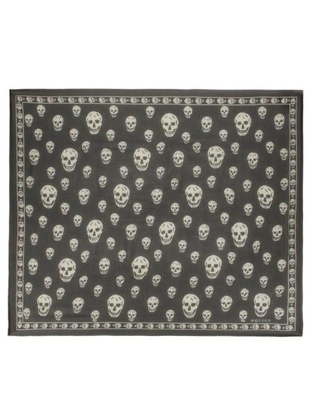 Alexander McQueen Rib Dutch Floral Scarf - Ivory | Garmentory