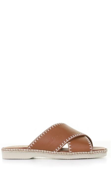 サンダル・ミュール Hogan Flat Sole Sandals With Wide Tassel-Adorned Strap Hogan Flat Sole Sandals With Wide Tassel-Adorned Strap
