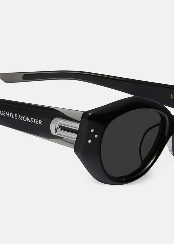 Gentle Monster Dada 01 Sunglasses - Black | Garmentory