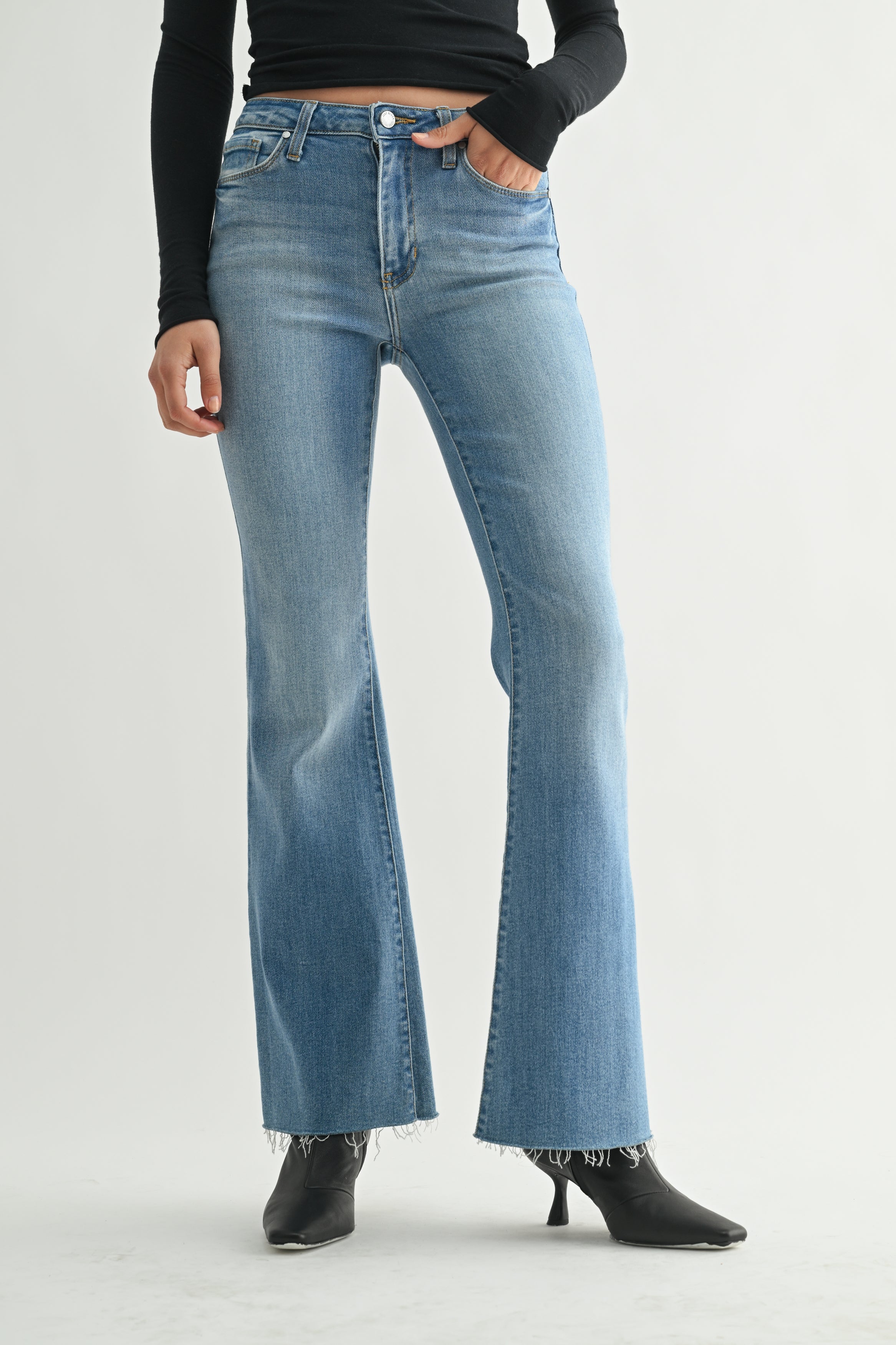 Just Black Denim Mid-Rise Straight Bootcut Medium Garmentory