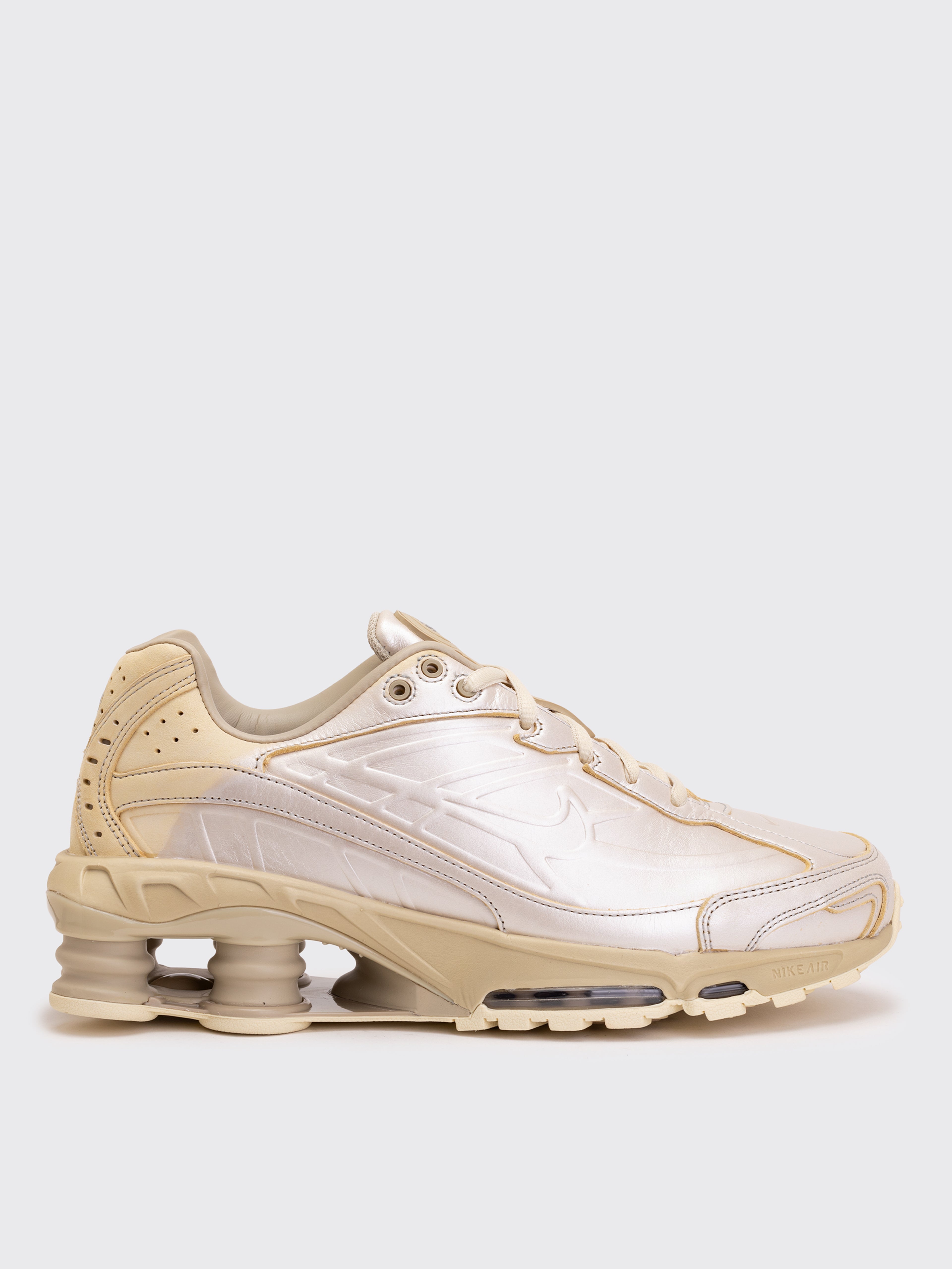 Nike Shox Ride 2 PRM Sneaker - Metallic Silver/LT Khaki-Desert 