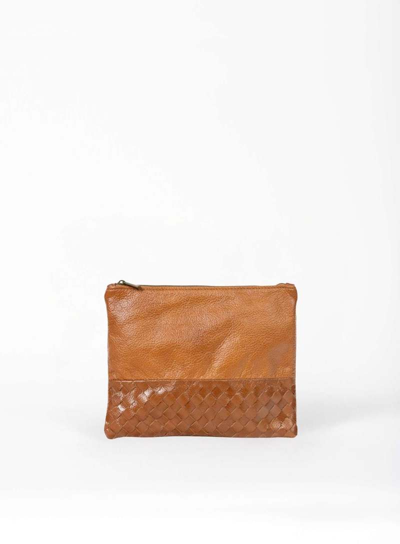 Deux Mains Woven Pouch - Cognac Deux Mains Woven Pouch - Cognac