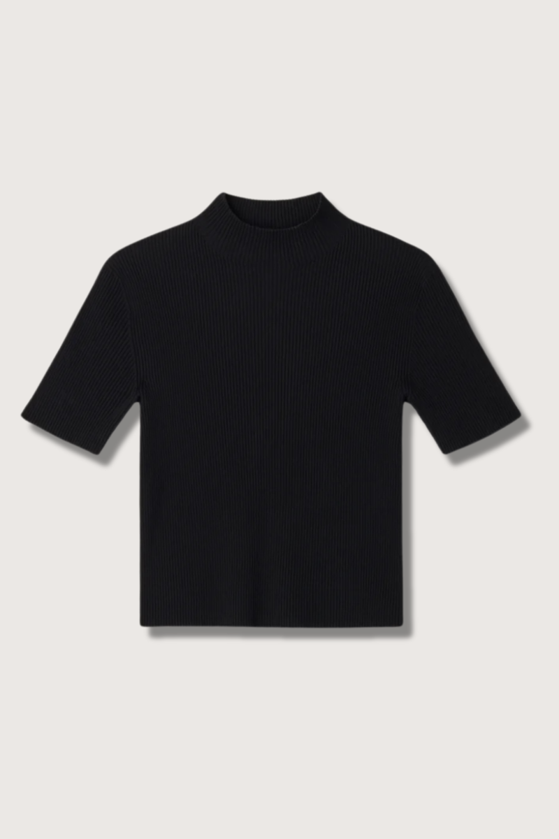 【CFCL】SHORT SLEEVE CROPPED TEE SHIRT CFCL Portrait Short Sleeve Top - Black | Garmentory