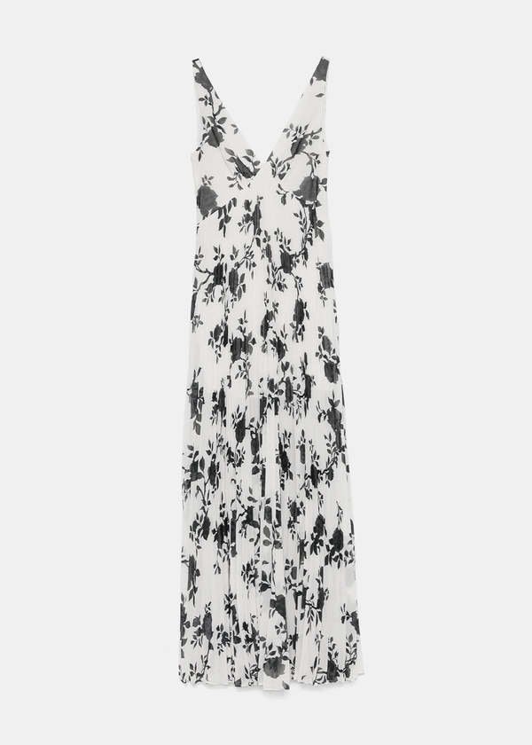 Self-Portrait Floral Print Chiffon Maxi Dress - Black and White | Garmentory Self-Portrait Floral Print Chiffon Maxi Dress - Black and White | Garmentory