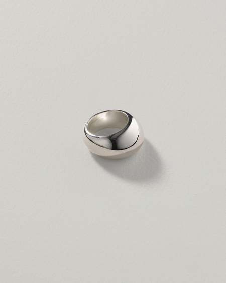 ★Maison Margiela★ Bolt and Nut Ring Tumbled Yellow Gold SM Maison Margiela: Gold Bolt & Nut Reference Ring | SSENSE