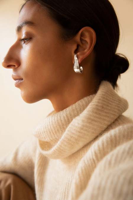 Leigh Miller White Bronze Grande Barrette | Garmentory display picture 1