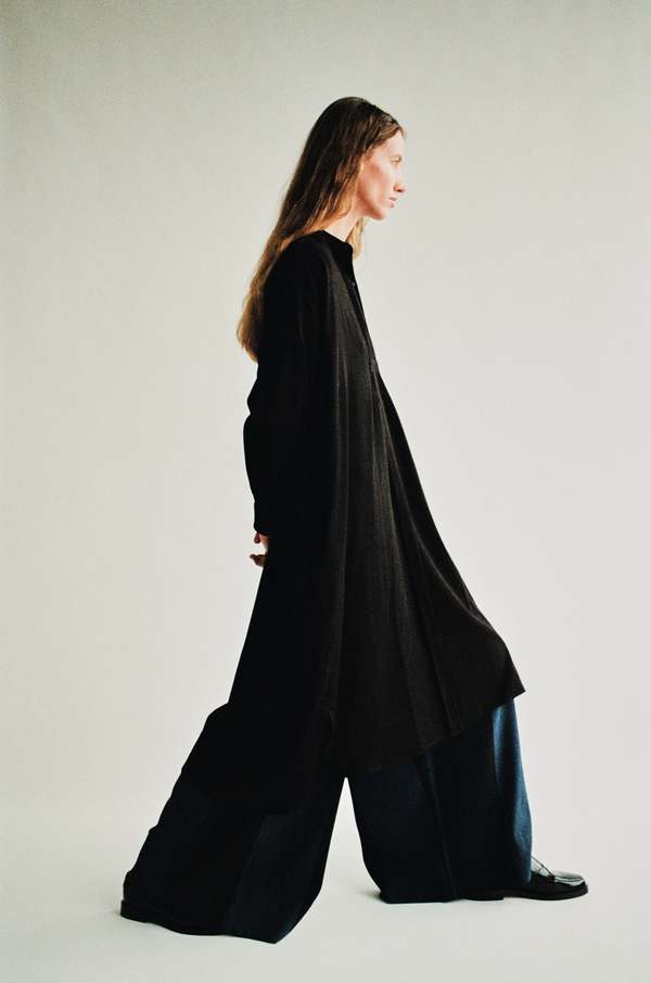 Mila Shift Dress Black / L/XL