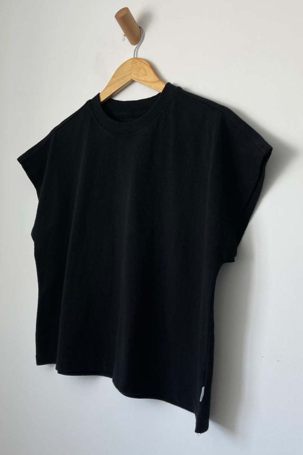 Le Bon Shoppe Jeanne Tee - Black