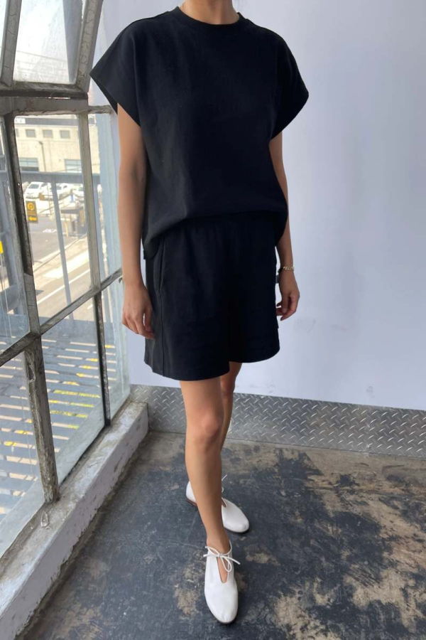 Le Bon Shoppe Jeanne Tee - Black