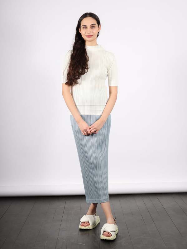 PLEATS PLEASE SOFT PLEATS トップス Pleats Please by Issey Miyake Soft Pleats Top - Cream | Garmentory