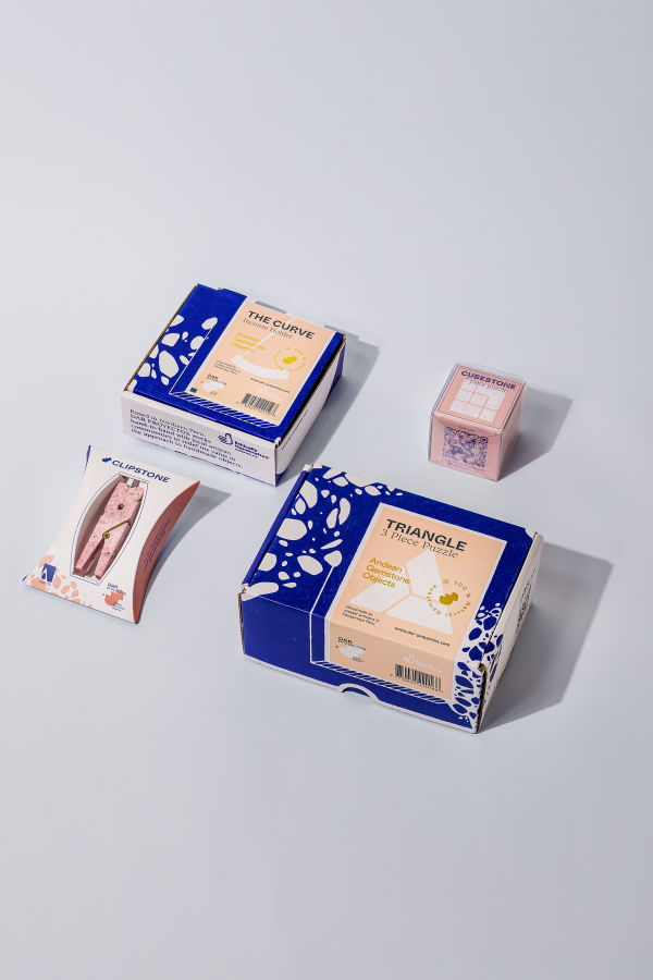 Dar Proyectos Decorative Gemstone Laundry Clip - Rhodonite Pink