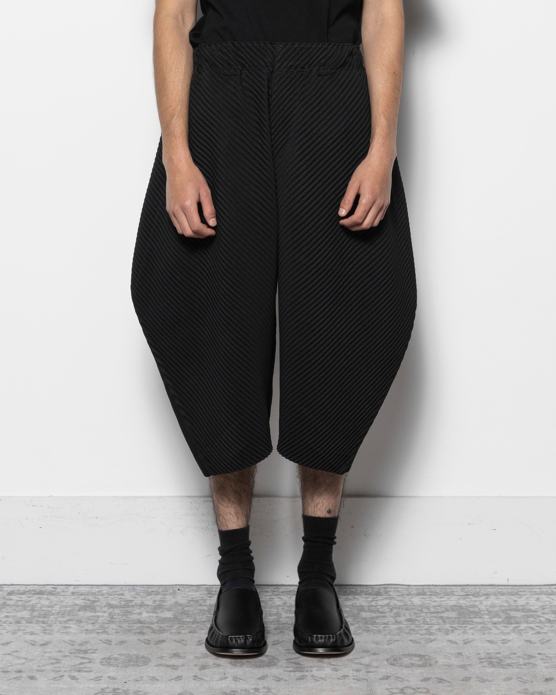 HOMME PLISSE ISSEY MIYAKE Pleated Bottoms 1 Pants | Garmentory