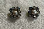 Miriam Haskell Vintage 40s Signed Baroque Pearl Crystal Clip On Ornate Filigree Earrings - Thumbnail 4
