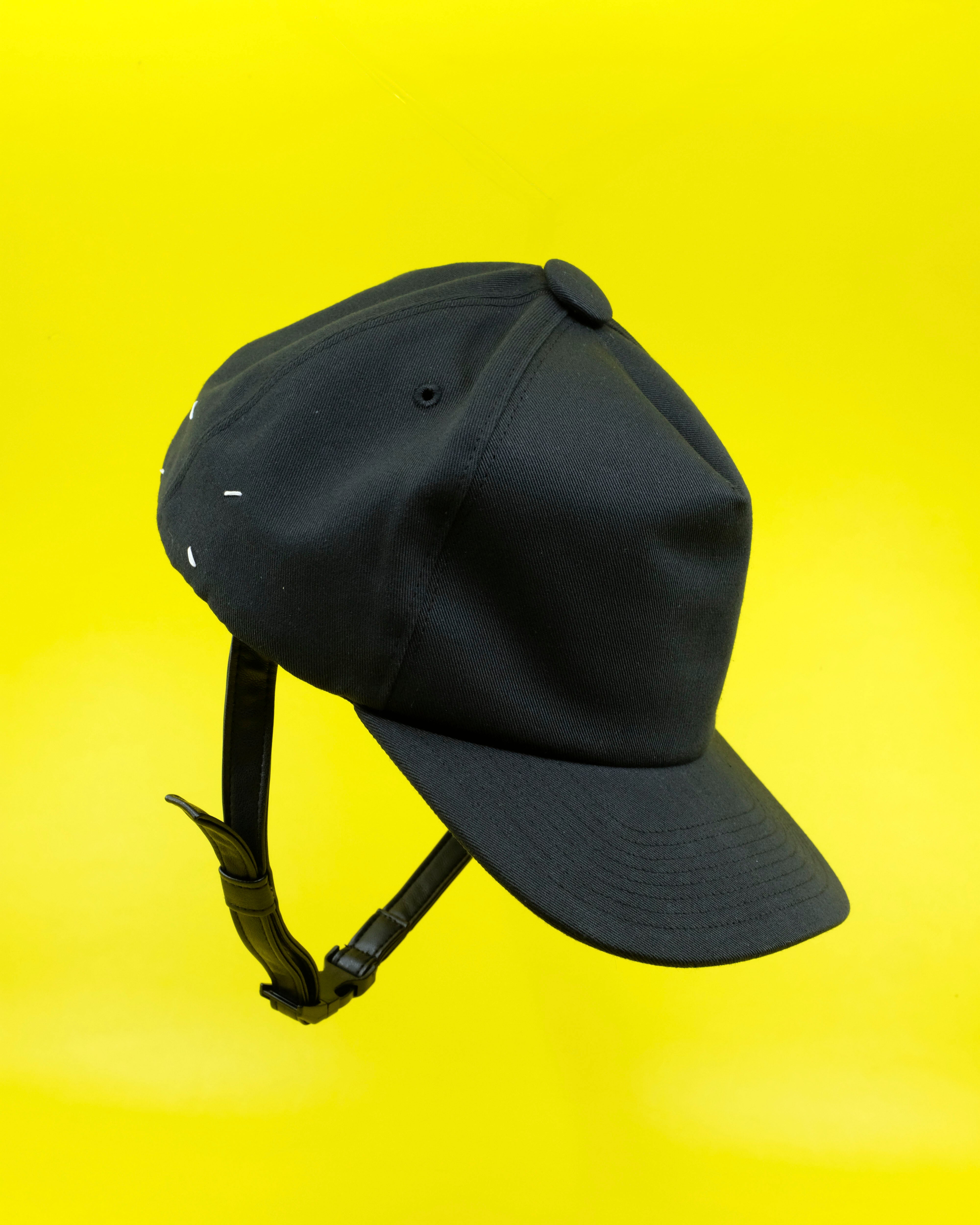 Maison Margiela Black Cotton Riding Cap | Garmentory
