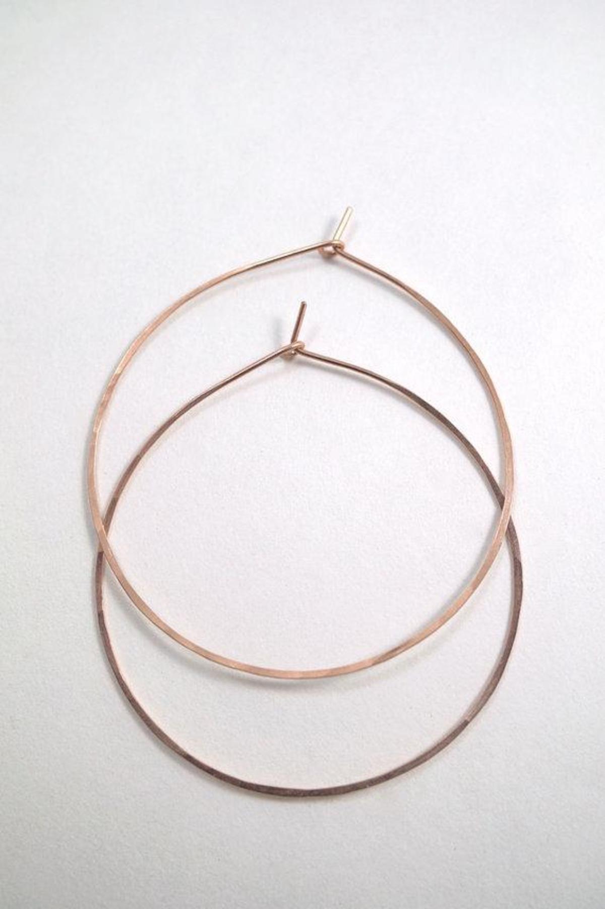 Hannah Naomi HAMMERED HOOP EARRINGS - Image 9 of 12