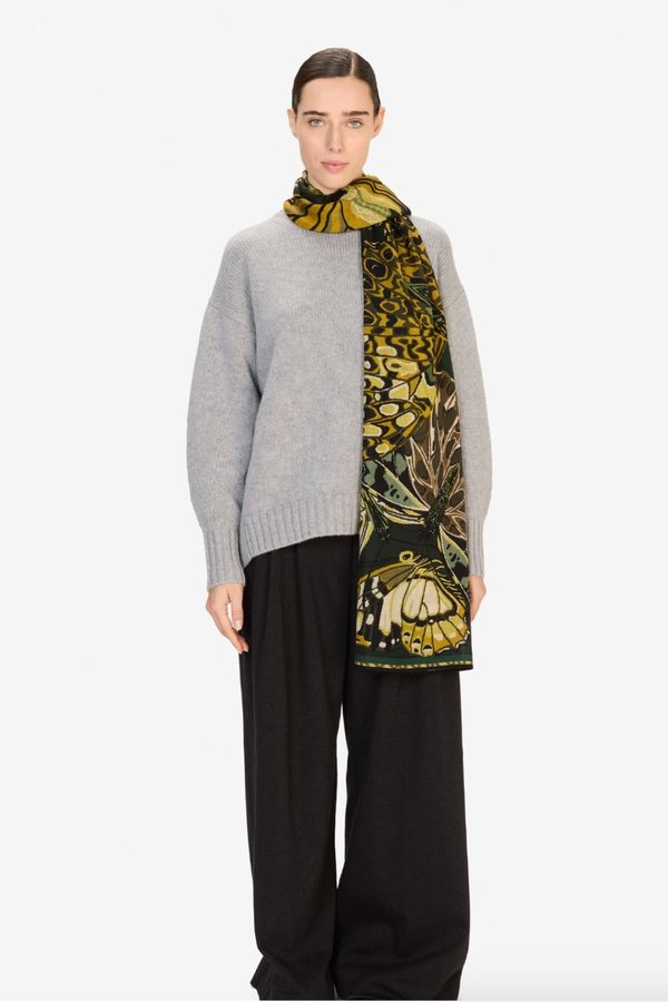 Inoui Editions 70 Papillons Scarf