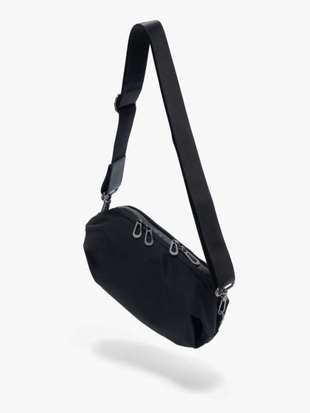 バッグ Professor.E Parachute Bag Washed Black Professor.E Parachute Bag - Washed Black | Garmentory
