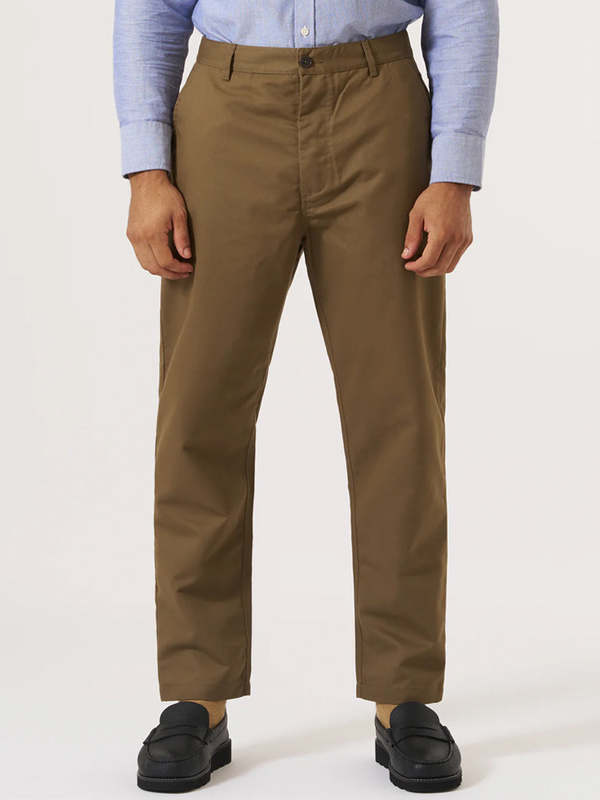 Universal Works Military Chino Chino