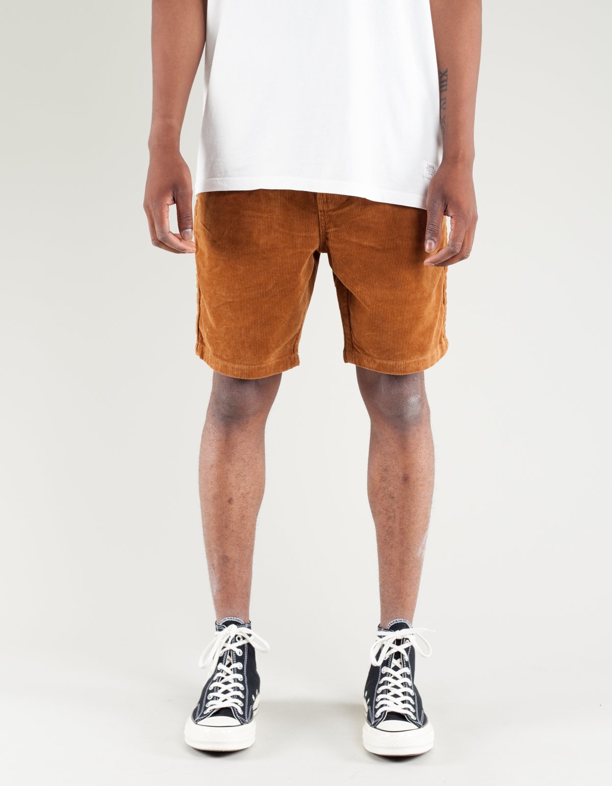 uniqlo haikyuu shirt