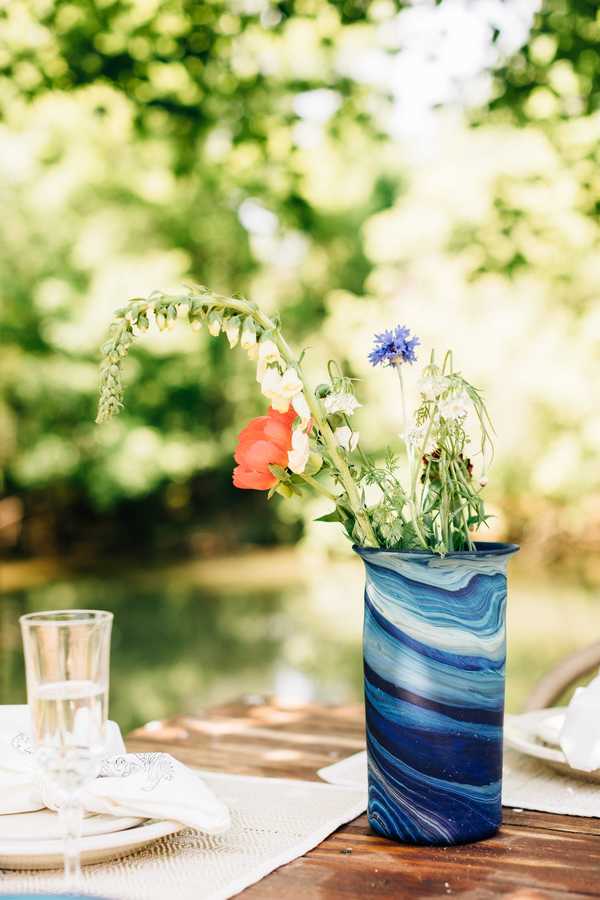 Ten Thousand Villages Phoenician Glass Vase