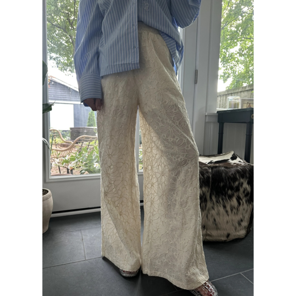 Curaae Giselle Embroidered Pants - Ivory