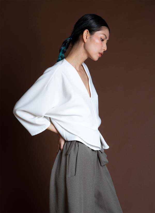 KAAREM Lemongrass Double Folded Dolman V Neck Top - White