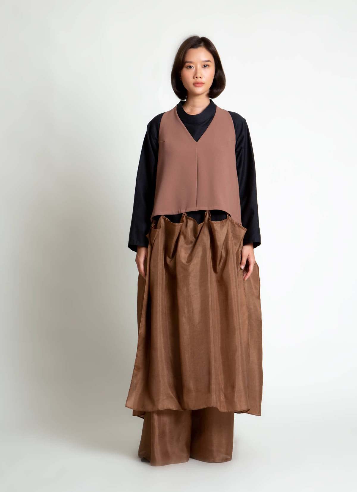 KAAREM Rhythm Halter Áo Dài Two-Piece Dress with Silk Organza Skirt - Cacao Brown / Brown Silk Organza - Image 12 of 29