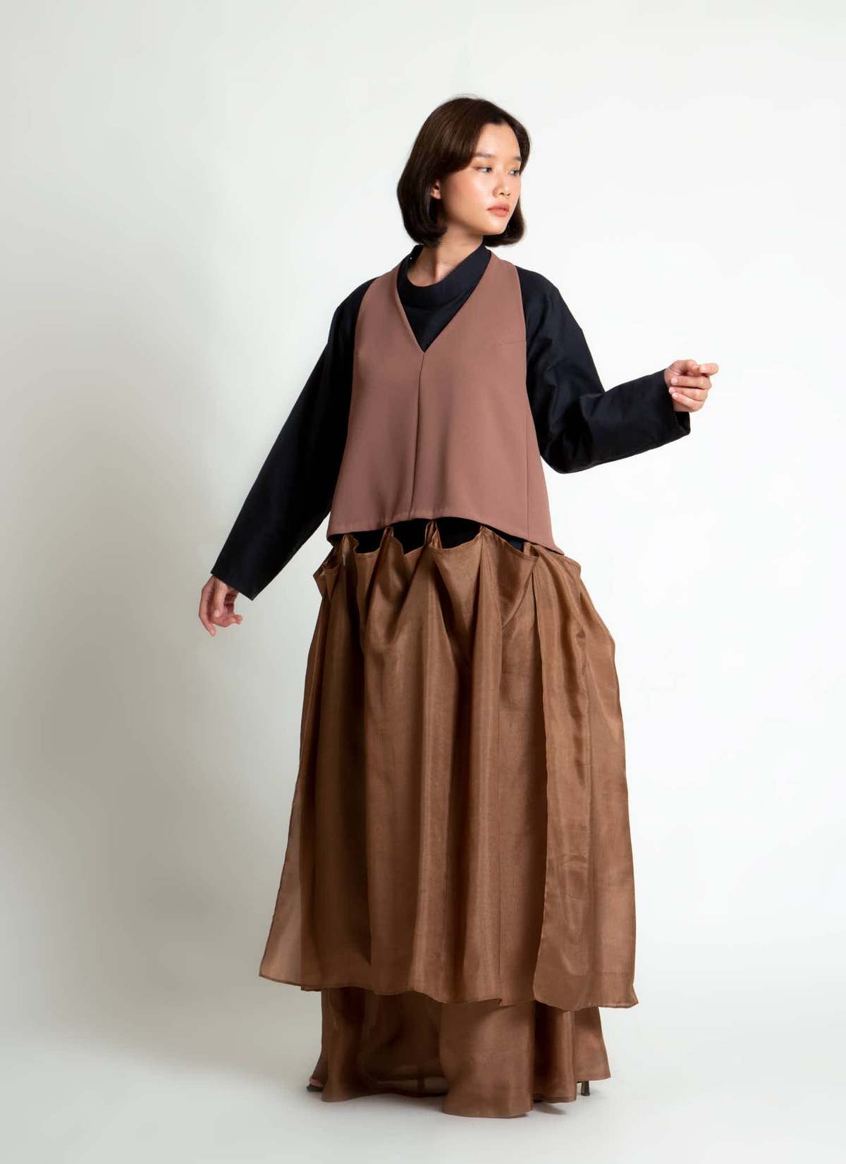 KAAREM Rhythm Halter Áo Dài Two-Piece Dress with Silk Organza Skirt - Cacao Brown / Brown Silk Organza - Image 13 of 29