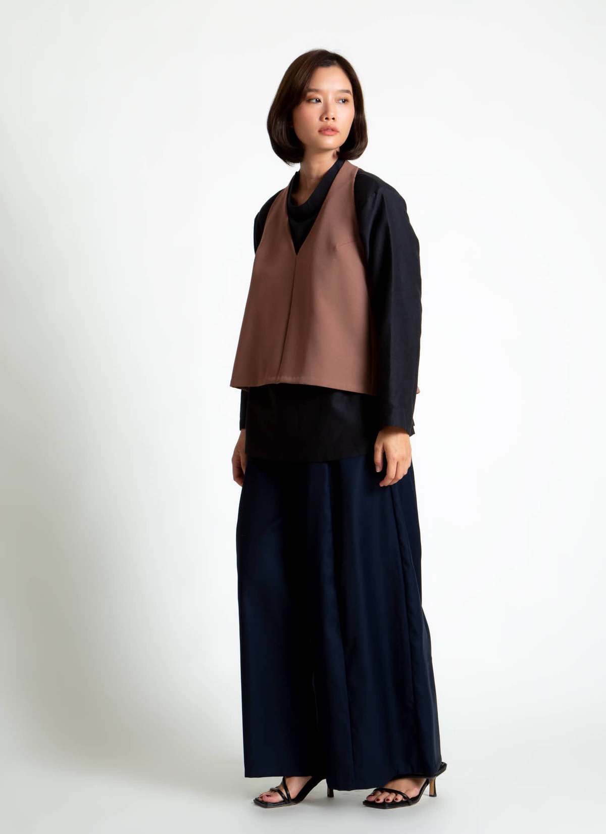 KAAREM Rhythm Halter Áo Dài Two-Piece Dress with Silk Organza Skirt - Cacao Brown / Brown Silk Organza - Image 19 of 29