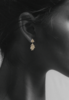 The NKC Store Vanya Gold Flower Earrings - Thumbnail 2