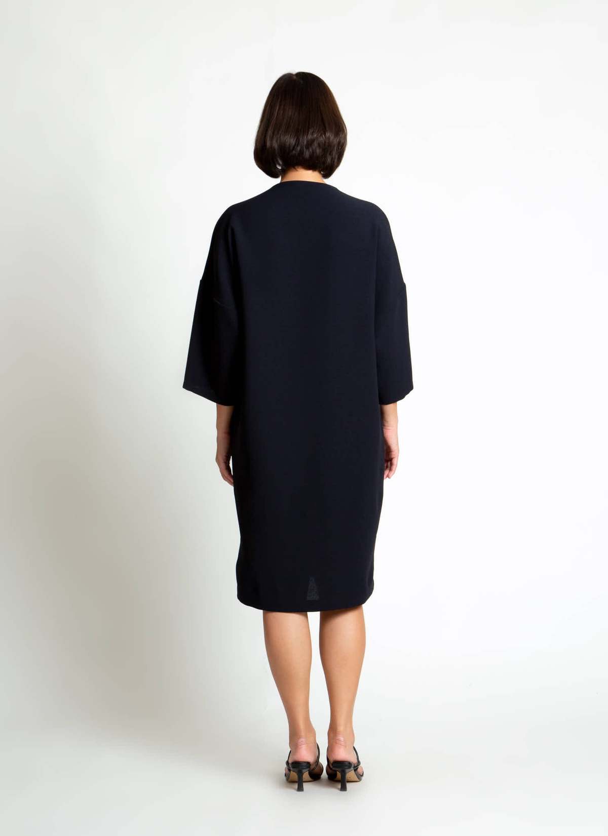 KAAREM Alluvial 3/4 Sleeve V Neck Pocket Dress - Image 3 of 3