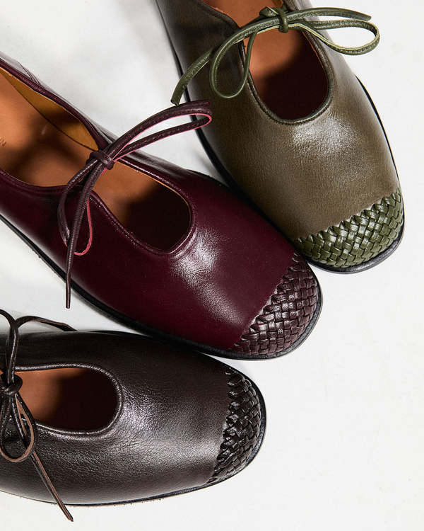 Naguisa Borago Mary Jane Flat