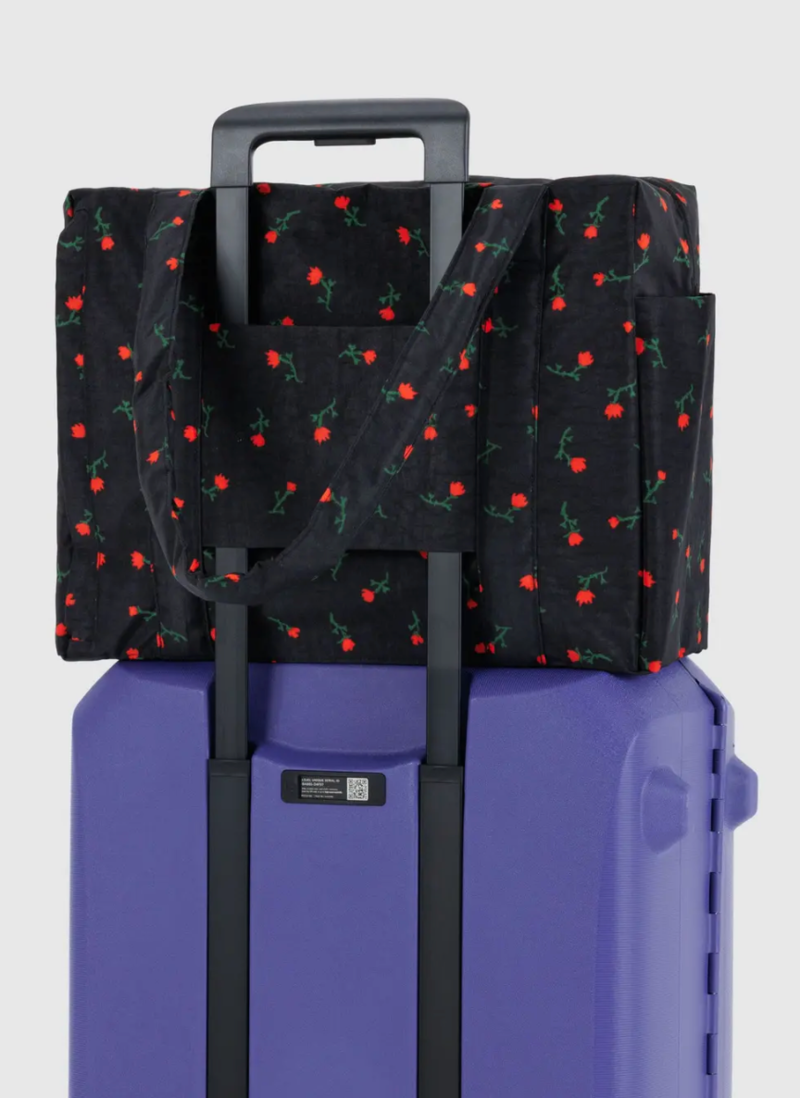 新品未使用　バグー　BAGGU Small Carry-On BAGGU Small Cloud Carry-On Bag | Urban Outfitters