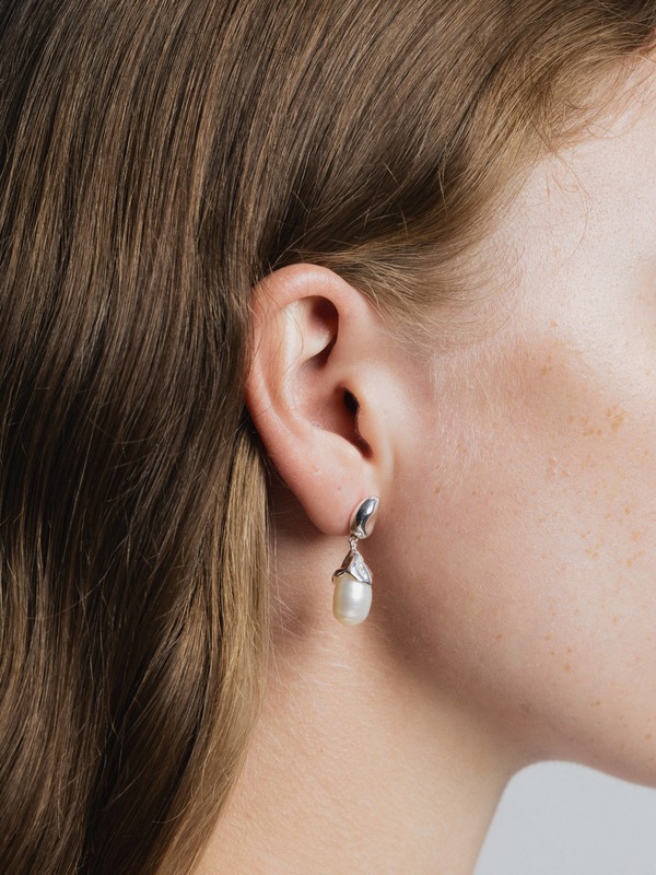 Wolf Circus Pearl Drop Earring