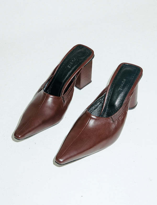 Dubi Punta Mule - Brown Blood Dubi Punta Mule - Brown Blood