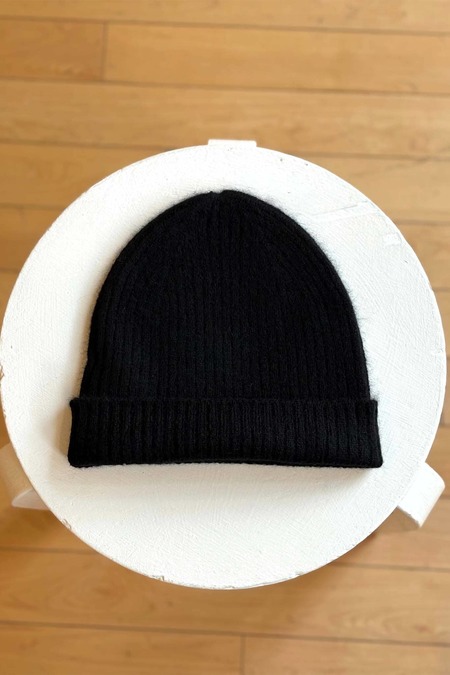 NEW M.PATMOS women\'s jay cashmere beanie in coal M.PATMOS Women main image 2