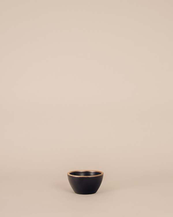 Incausa Black Smudge Bowl