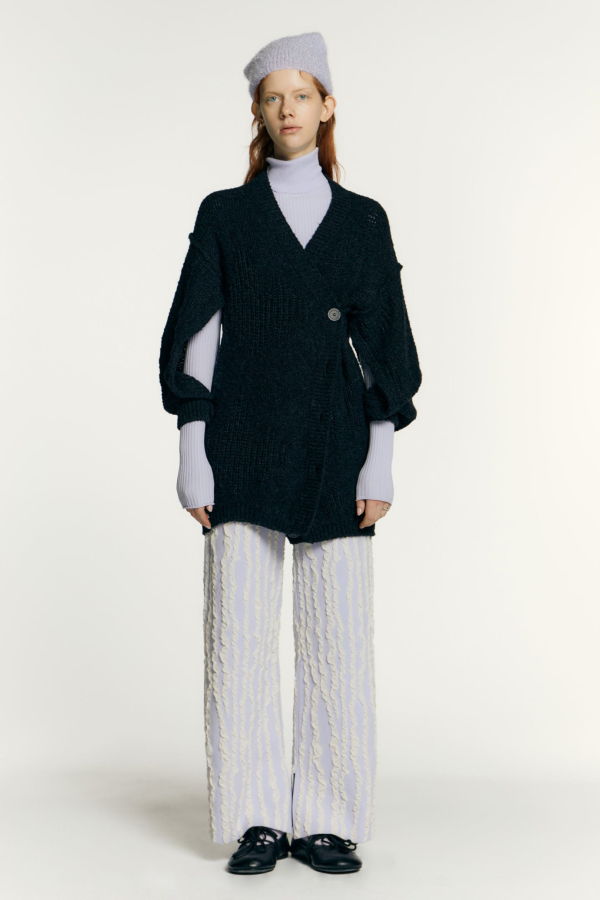 Rus Shitchi Cardigan - Black