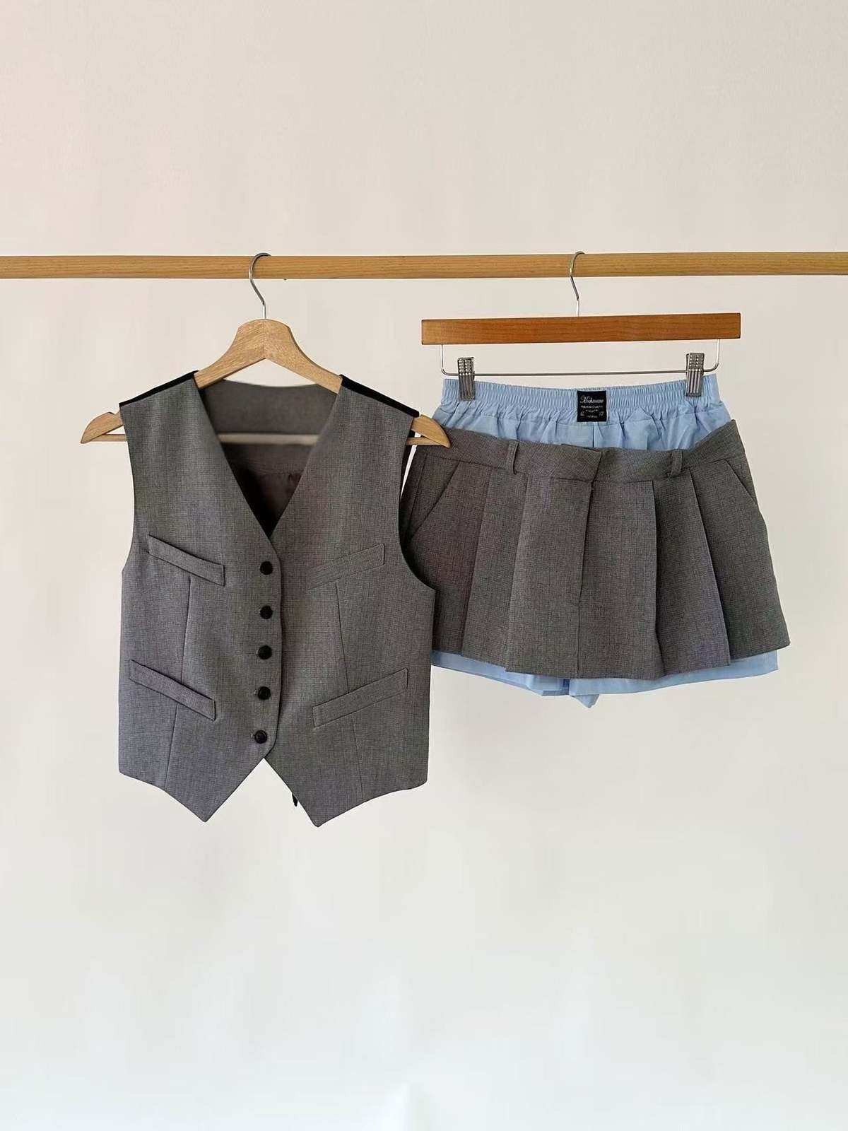 The NKC Store Rumble Skort - Image 6 of 12