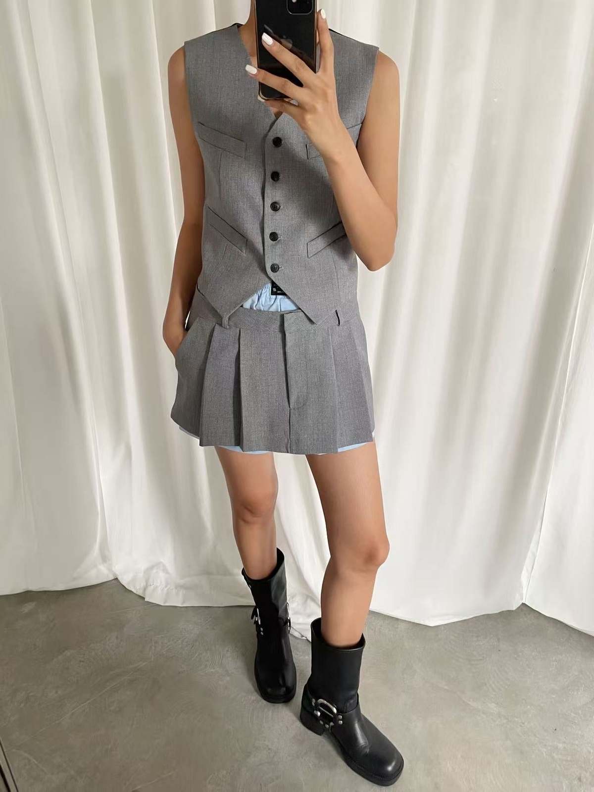 The NKC Store Rumble Skort - Image 10 of 12