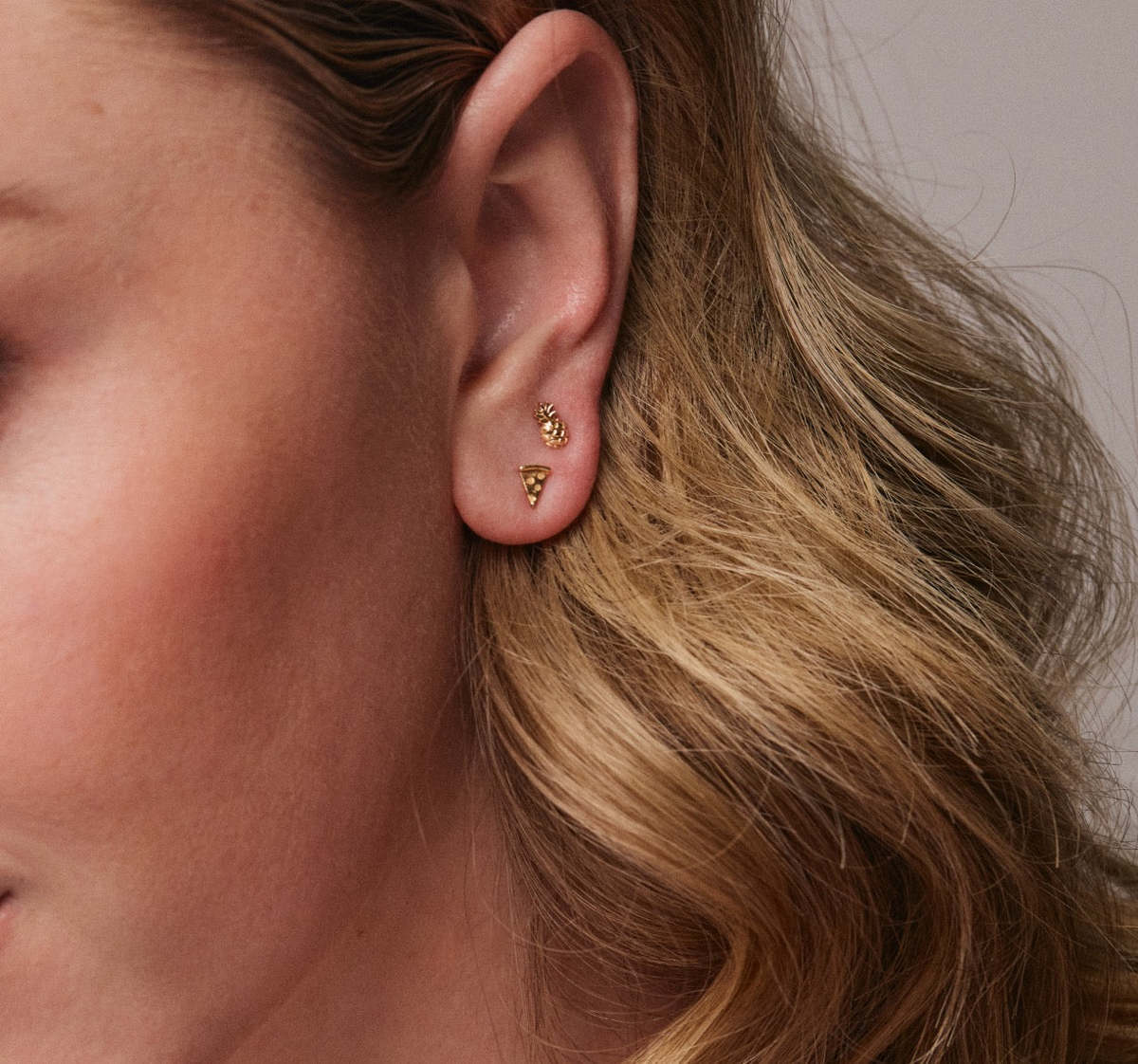 Whit Jewelry Pizza Stud -14K Yellow Gold - Image 2 of 4