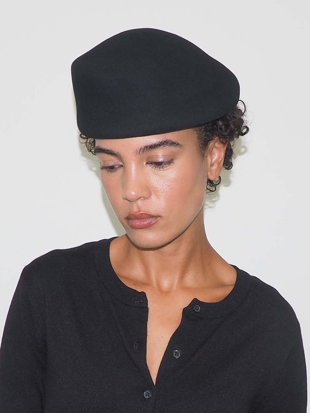 Clyde Sazy Beret - Black - Image 1 of 4