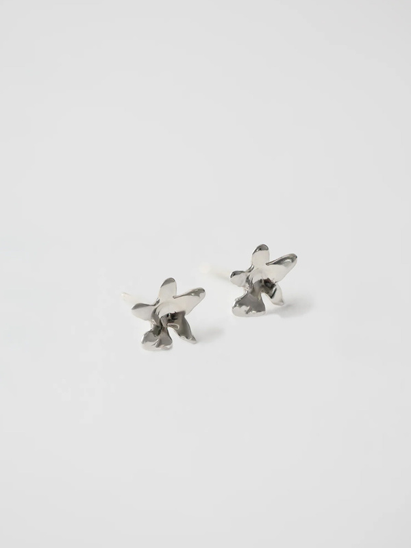 Wolf Circus Flower Studs Earrings