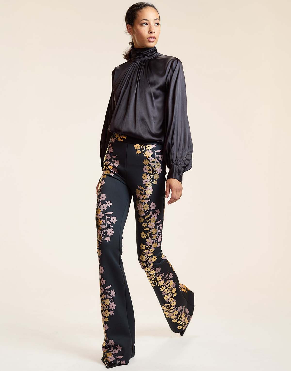 Cynthia Rowley Metallic Bonded Pants - Black Gold - Image 4 of 6