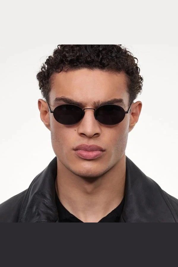 Bristol General Store Chimi Titan Oval Sunglasses - Matte Black