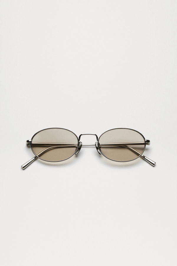 Bristol General Store Titan Oval Sunglasses - Silver