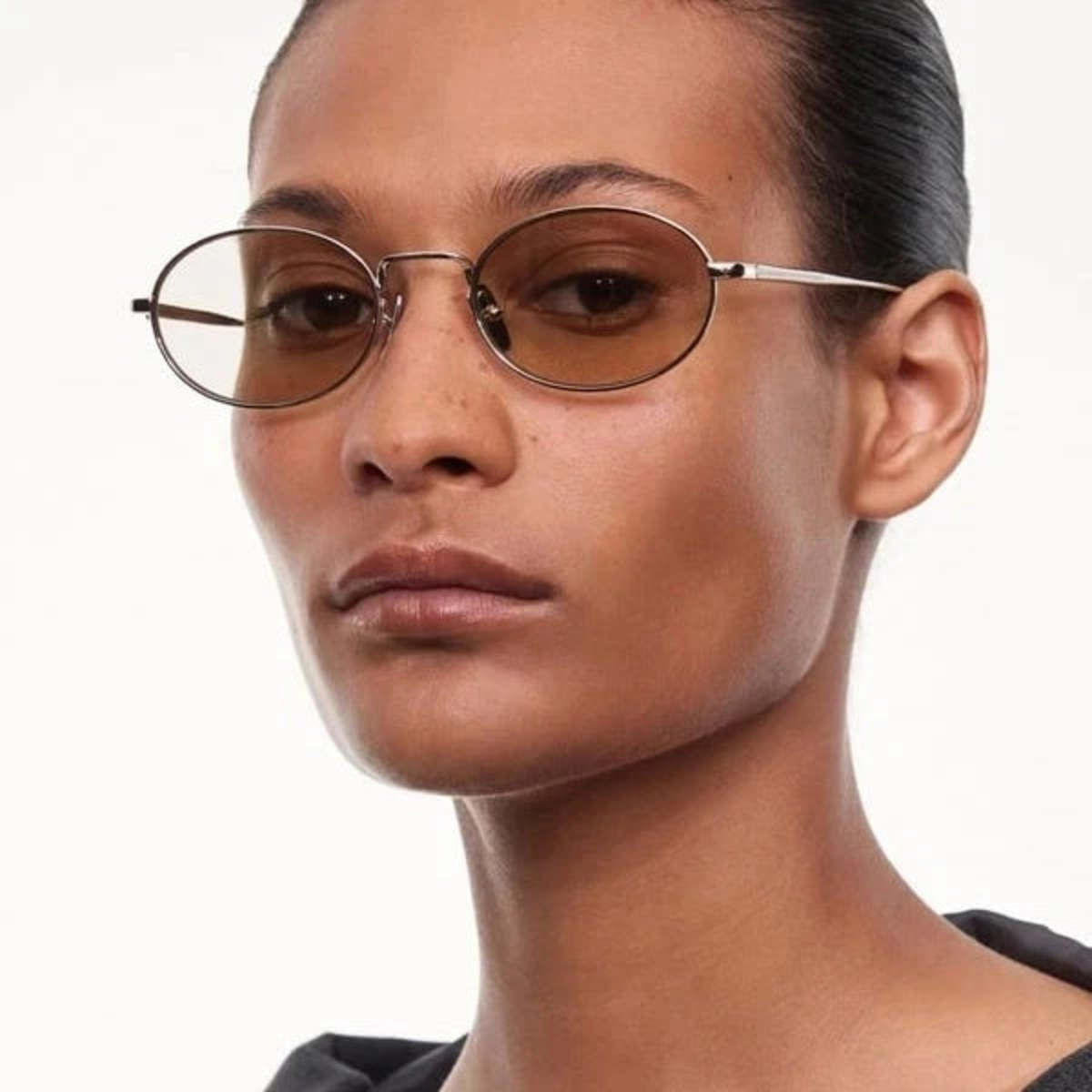 Bristol General Store Titan Oval Sunglasses - Silver - Image 2 of 2