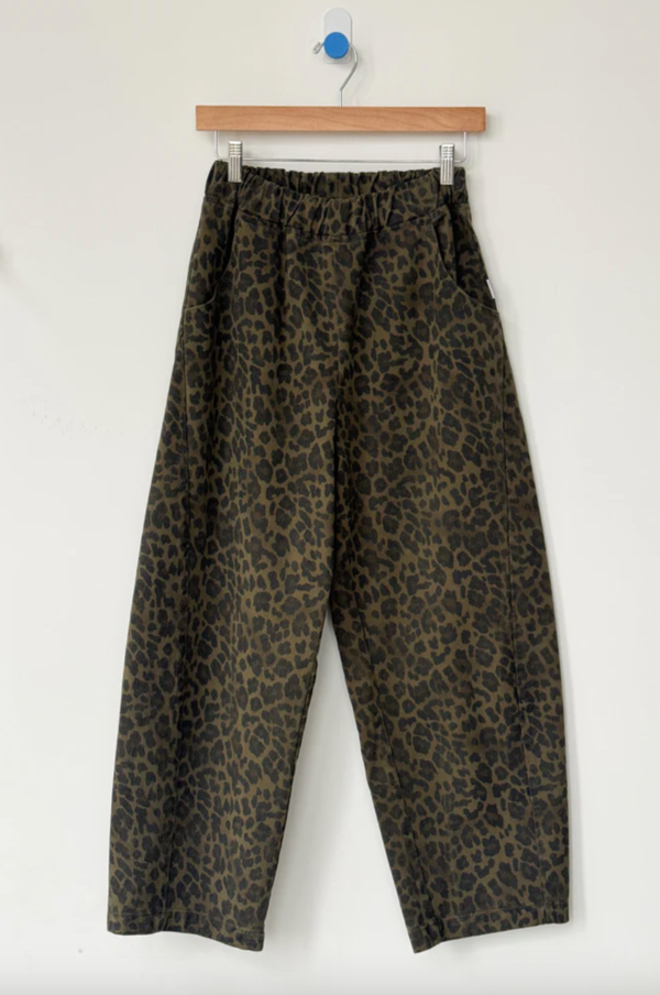 Le Bon Shoppe Arc Pants - Fern Leopard